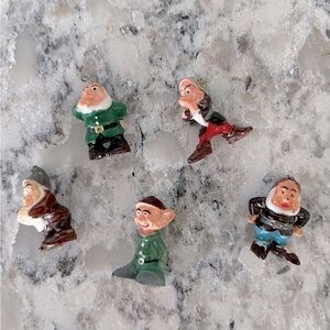 Disney Vintage Plastic Miniature Seven Dwarfs figurines- Not Full Set